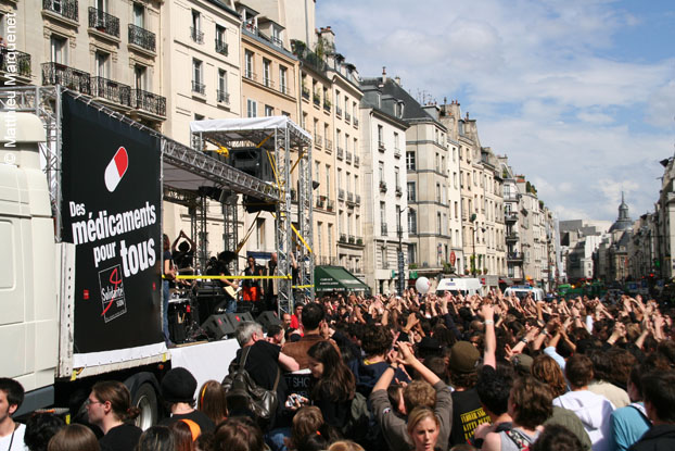 live : photo de concert de Aqme à Paris, Solidarité Sida