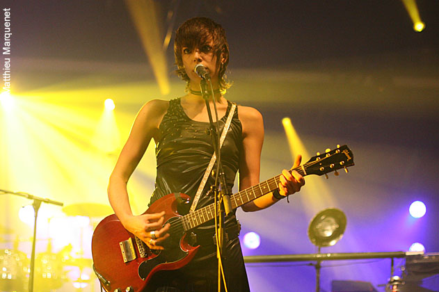 live : photo de concert de Mademoiselle K  la Dfense, Espace Grande Arche