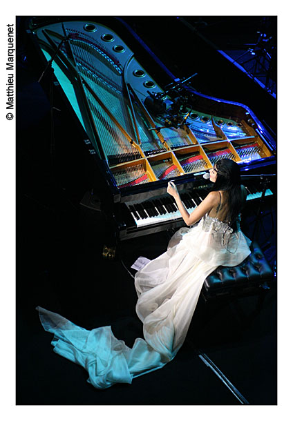 live : photo de concert de Emilie Simon et les Claviers Percussions de Lyon à Paris, Salle Pleyel