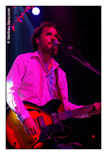 live : photo de concert de Kevin Drew  Paris, Cigale