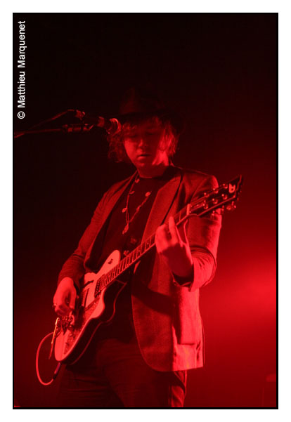 live : photo de concert de the Kooks  Paris, Elyse Montmartre