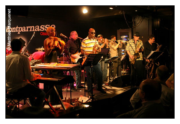 live : photo de concert de Manu Dibango  Paris, Petit Journal Montparnasse