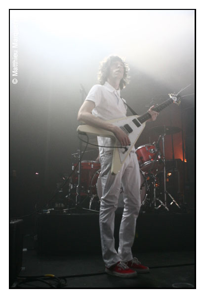 live : photo de concert de Housse de Racket  Paris, la Cigale