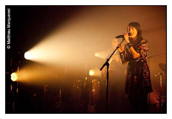 live : photo de concert de Hindi Zahra à Paris, la Cigale
