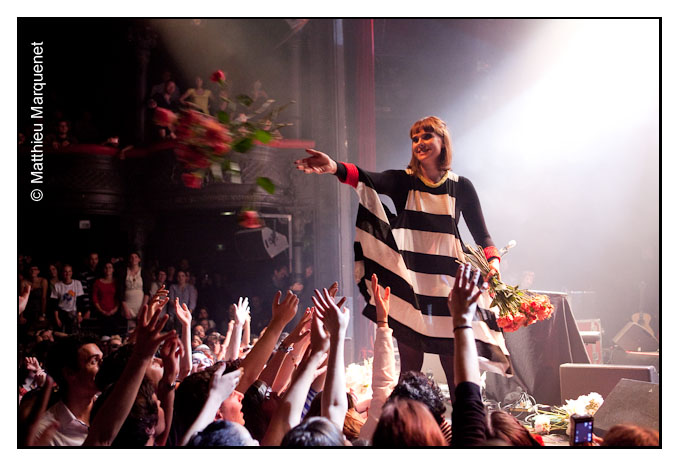live : photo de concert de Kate Nash à Paris, la Cigale