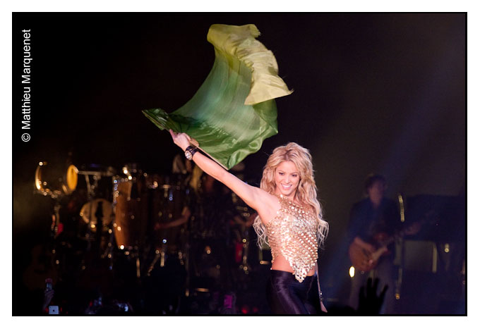 live : photo de concert de Shakira  Paris, Bercy