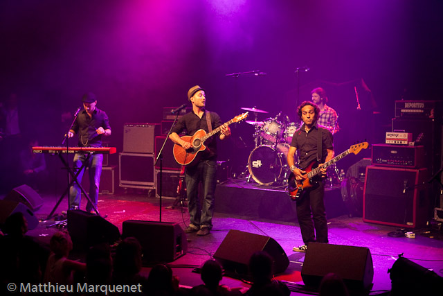 live : photo de concert de Gramm à Paris, la Cigale