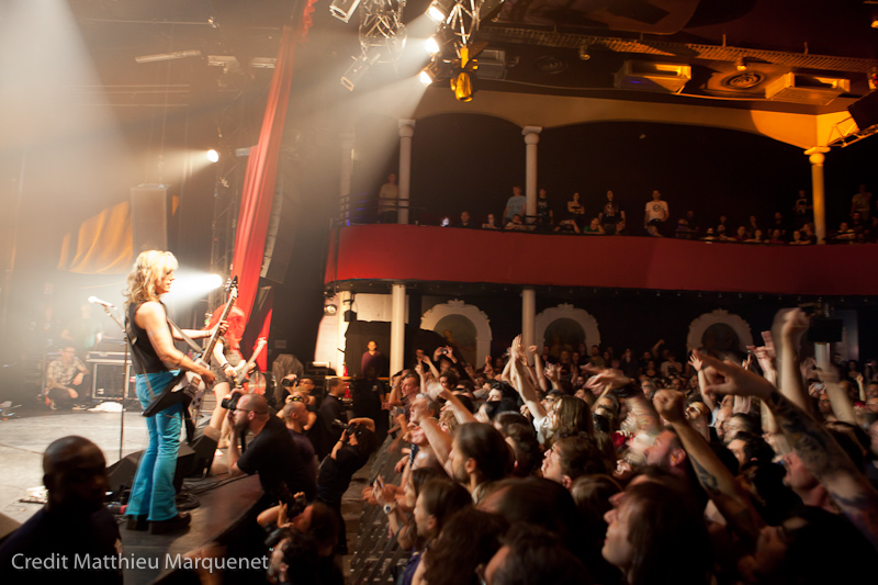 live : photo de concert de L7  Paris, Bataclan