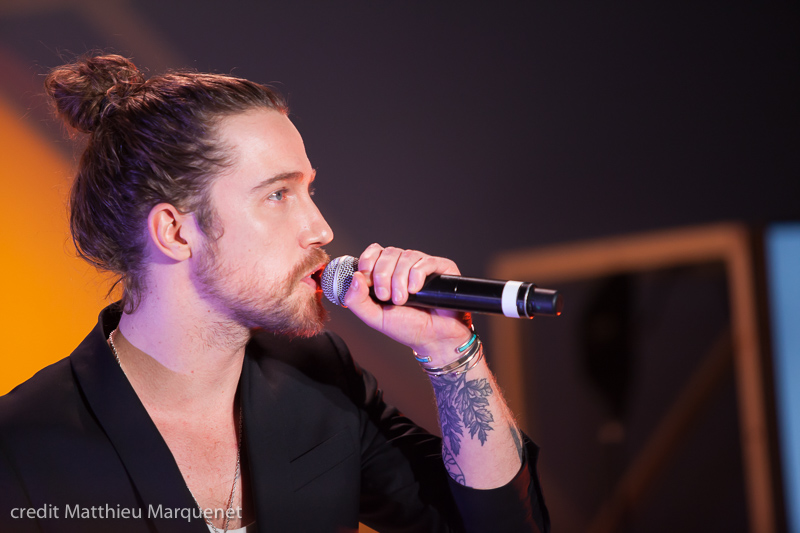 live : photo de concert de Julien Doré  Paris, Station F