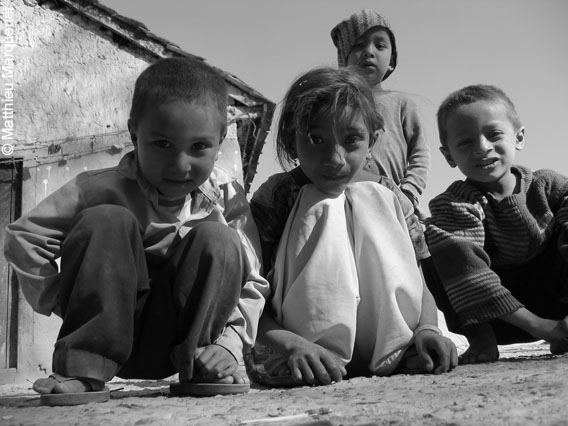 photo de Les enfants du monde, photos prises lors de mon tour du monde  vlo en 2004